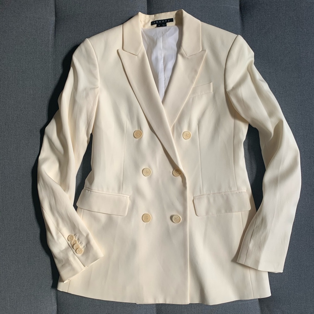 ♥️ Theory Double Breasted Silk Jacket